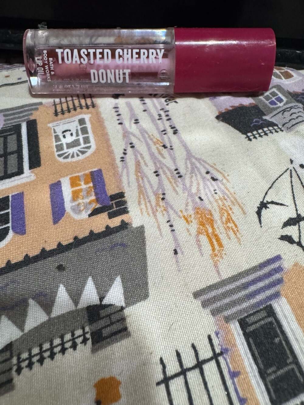 Bath & Body Works Toasted Cherry Donut Lip Oil